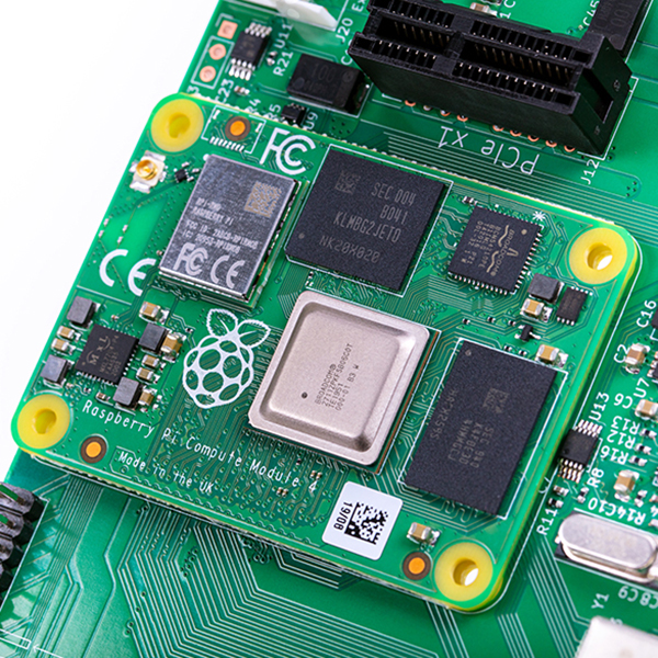 Brightix LoraReach: An Open CM4 Carrier Board for LoRaWAN Gateways Is Coming to Crowd Supply